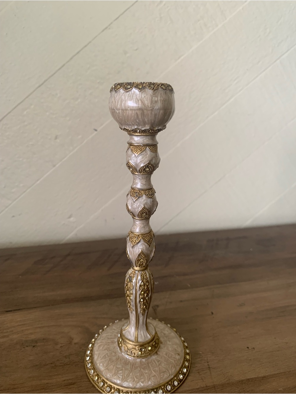 Pearl White and Gold Ornate Resin Candle Holder